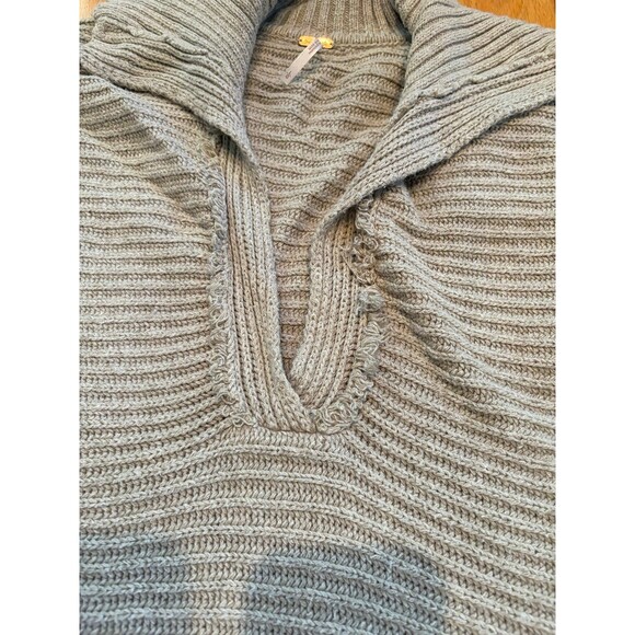 Free People Sweater large - Picture 2 of 6
